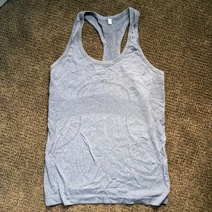 Lululemon workout top